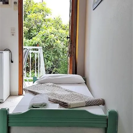 Evaggelou Apartment Potos